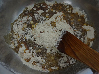 rice flour for tambittu or akki thambittu