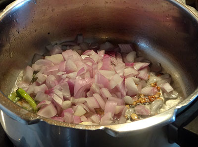 chopped onion for akki uppittu or rice upma