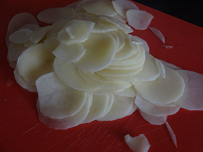sliced potatoes for potato chips or aloo chips