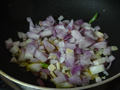 onion for potato sagu or aloo sagu