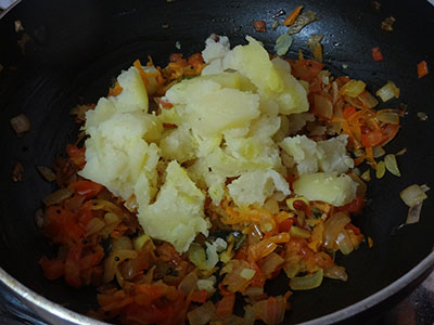 mashed potato for potato sagu or aloo sagu