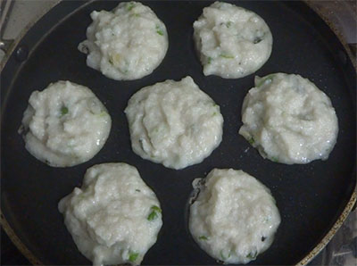 pour batter for making avalakki paddu or poha appe or aval paniyaram