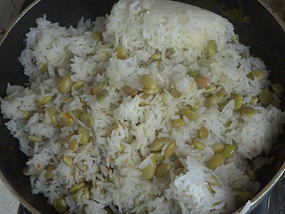 cooked rice for avarekalu bath or avarekalu rice