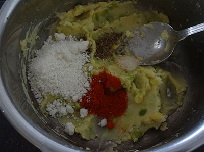 coconut, red chili powder and hing for avarekalu kodubale