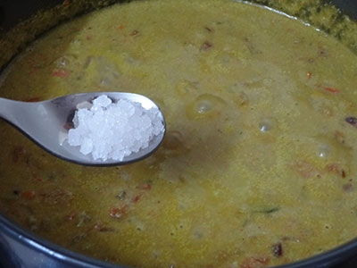 water and salt for avarekalu sagu or avarekalu curry