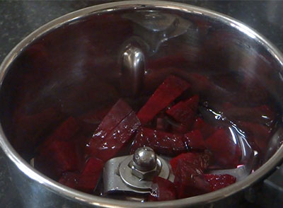 boil water for beetroot undlaka or ammini kozhukattai breakfast