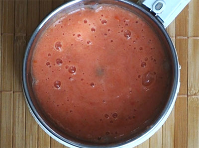 tomato paste for bendekai gojju or bhindi curry