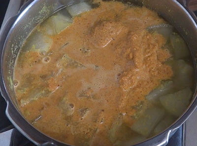 ground masala for kumbalakai huli or ash gourd sambar