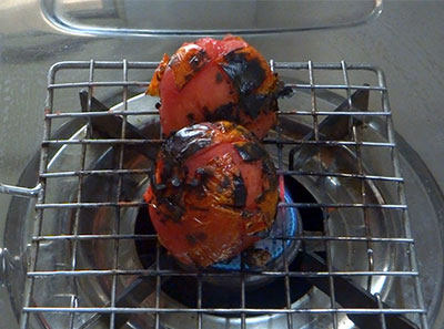 charred tomatoes for burnt or charred tomato chutney recipe