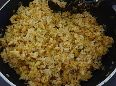 mixing cabbage rice or kosu ricebath