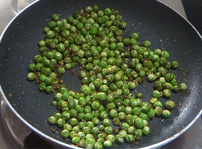 chatpata matar or green peas snacks