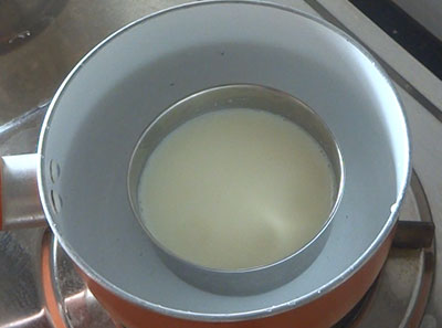 keeping the milk container for thick curd in 1 hour