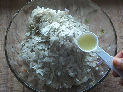 avalakki or beaten rice for kalasida avalakki or dadpe poha recipe