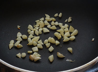 roasting garlic for agase chutney pudi or flax seeds chutney powder