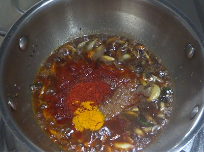 turmeric powder for garlic pickle or bellulli uppinakayi