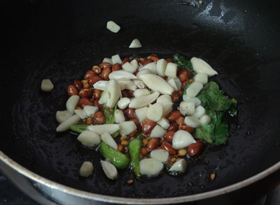 chopped garlic for bellulli chitranna or garlic rice