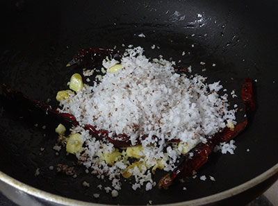 grated coconut for garlic rice