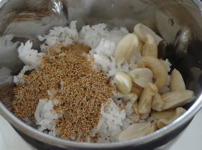 grinding poppy seeds and coconut for halu holige or hal obbattu