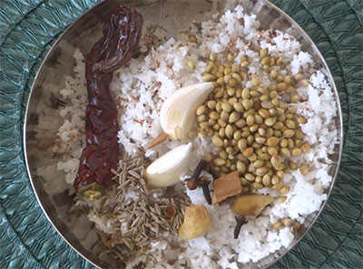 masala ingredients for hesaru kalu saaru or sprouts sambar