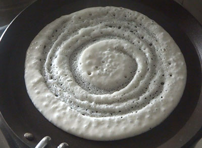 pour the batter in idli moulds for idli dosa batter using mixie