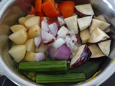 chopped vegetables for udupi style idli sambar or tiffin sambar