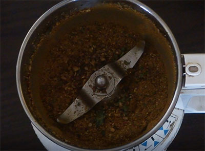 grinding spices for curry leaves rice or karibevu soppina ricebath