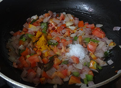salt and turmeric for khara bath or masala rava bath