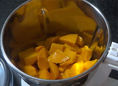 mango pulp for mavina hannu happala or aam papad recipe