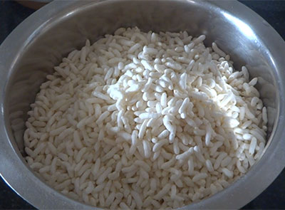 puffed rice or poha for mandakki usli or oggarane or susla recipe