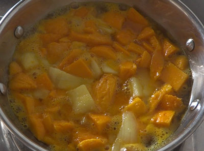 cooking mangoes for mango frooti juice or maaza juice