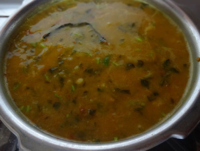 boiling menthe soppina palle or methi dal