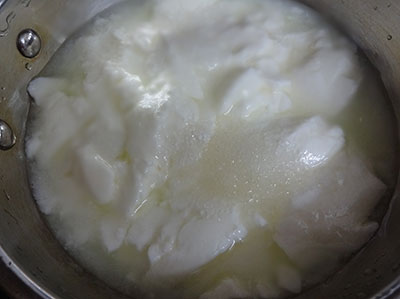 curd, salt and sugar for mosaru vade or curd vada