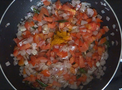 turmeric powder for nuggekai palya or drumstick stir fry