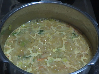 making oats moong dal khichdi recipe