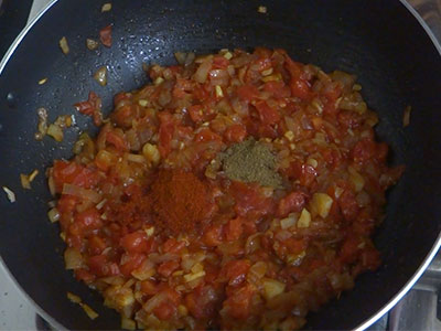 red chilli powder and garam masala for paneer bhurji recipe