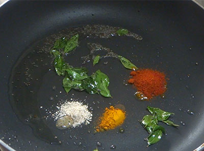 asafoetida and red chili for potato upkari or batata talasani recipe