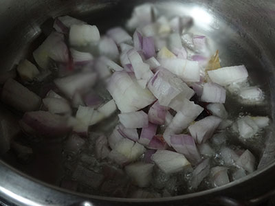 tempering for pudina pulao or pudina rice