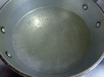 boil water for unde kadubu or pundi gatti