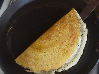 instant dosa or rave dose on iron pan