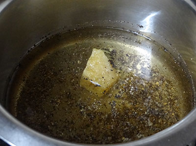 jaggery and water for sore throat home remedy or pepper tea