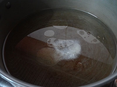 boil water for seke undlaka or ammini kozhukattai