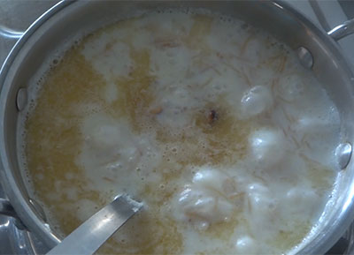 boiling shavige payasa or vermicelli kheer