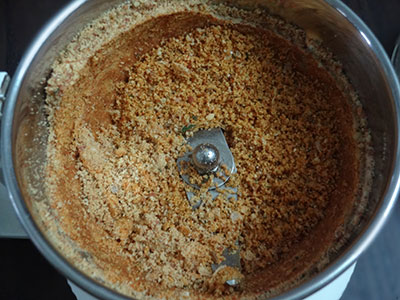 ground shenga hindi or peanut chutney powder