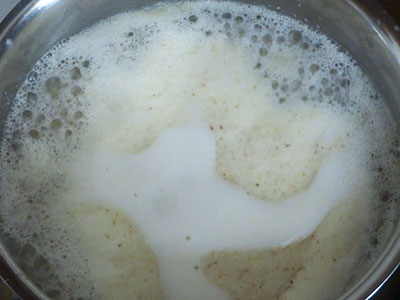 boiling southe beejada saru or cucumber seeds rasam