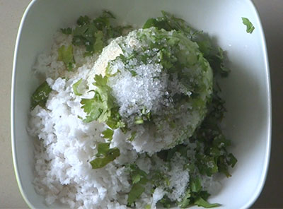 beaten rice for soutekayi rotti or cucumber bakri
