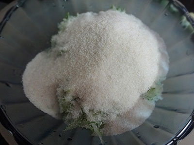 rice rava for southekayi or cucumber idli