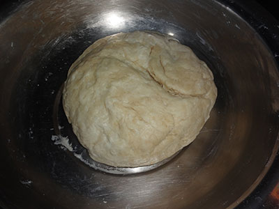dough for suruli puri or suruli poori