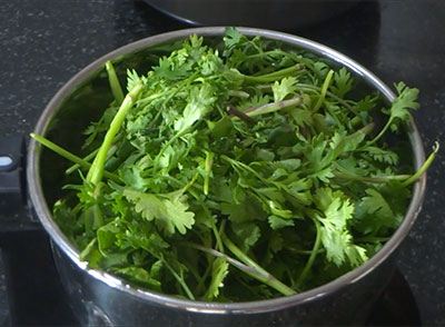 coriander leaves for thondekai green masala palya recipe