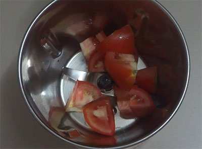 tomato for instant tomato rava dosa or tomato rave dose