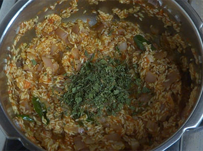 kasuri methi for tomato rice recipe